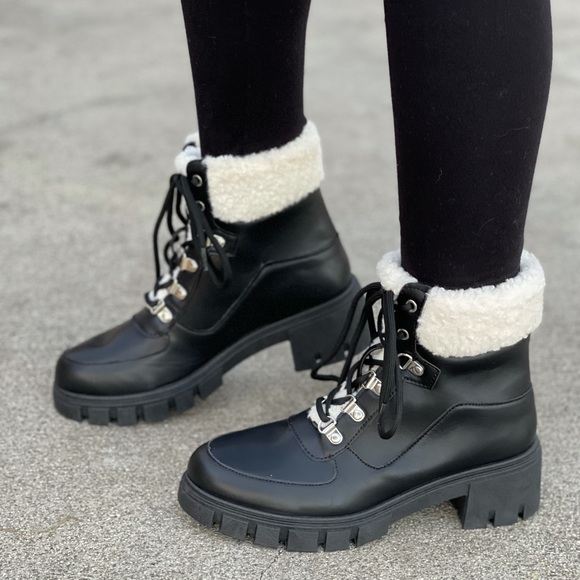 Black Lace-up Combat boot with faux fur ankle cuff - Picture 3 of 13